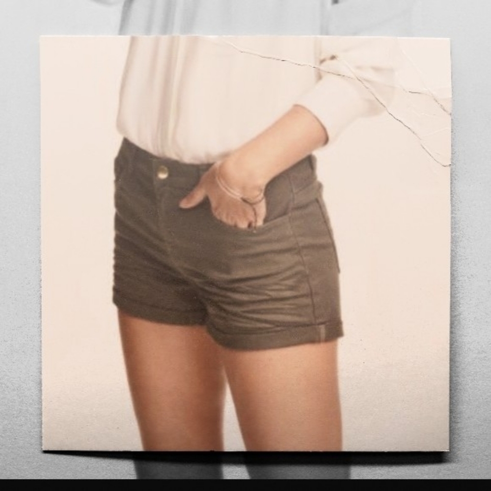 *Sz 6* Olive Shorts from H&M